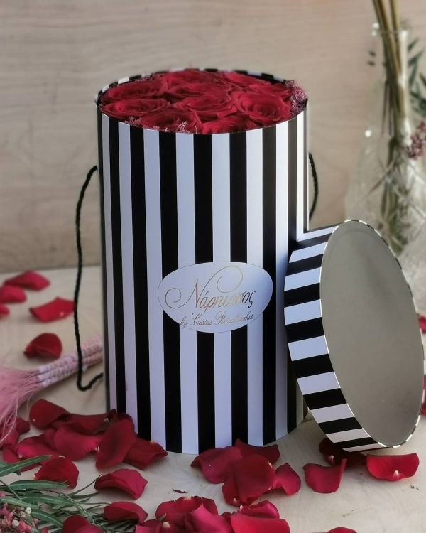 lovebox foreverroses www.narkissosflowers.gr ερωτας3 αγαπη 1